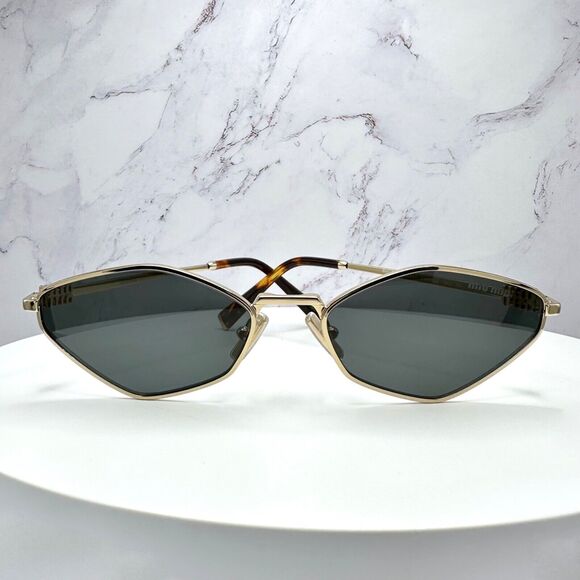 New MIU MIU Sunglasses - Picture 2 of 16